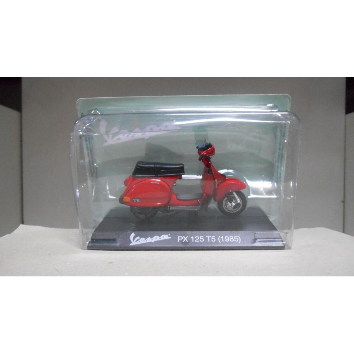 VESPA 1985 PX 125 T5 RED MOTO/BIKE 1:18 SALVAT MAISTO - BCN STOCK CARS