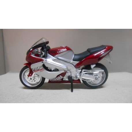 YAMAHA 1000 THUNDERACE MOTO/BIKE 1:18 MAISTO