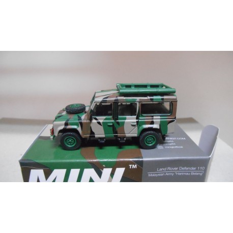 LAND ROVER 110 DEFENDER MALAYSIAN ARMY RHD 1:64 MINI GT