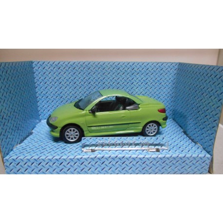 PEUGEOT 206 CC GREEN/VERDE 1:43 CARARAMA