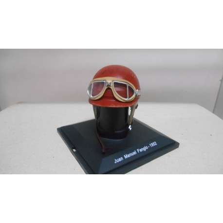 CASCO/HELMET FORMULA F1 1952 JUAN MANUEL FANGIO 1:5 SPARK ALTAYA