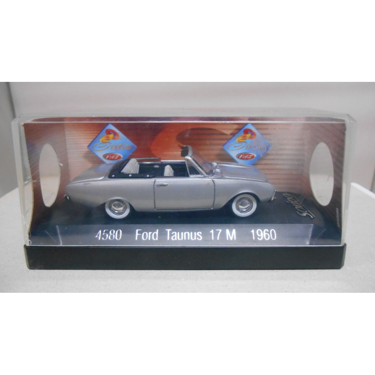 FORD TAUNUS 17 M 1960 Gris SOLIDO 4580 1:43 de reference 4580