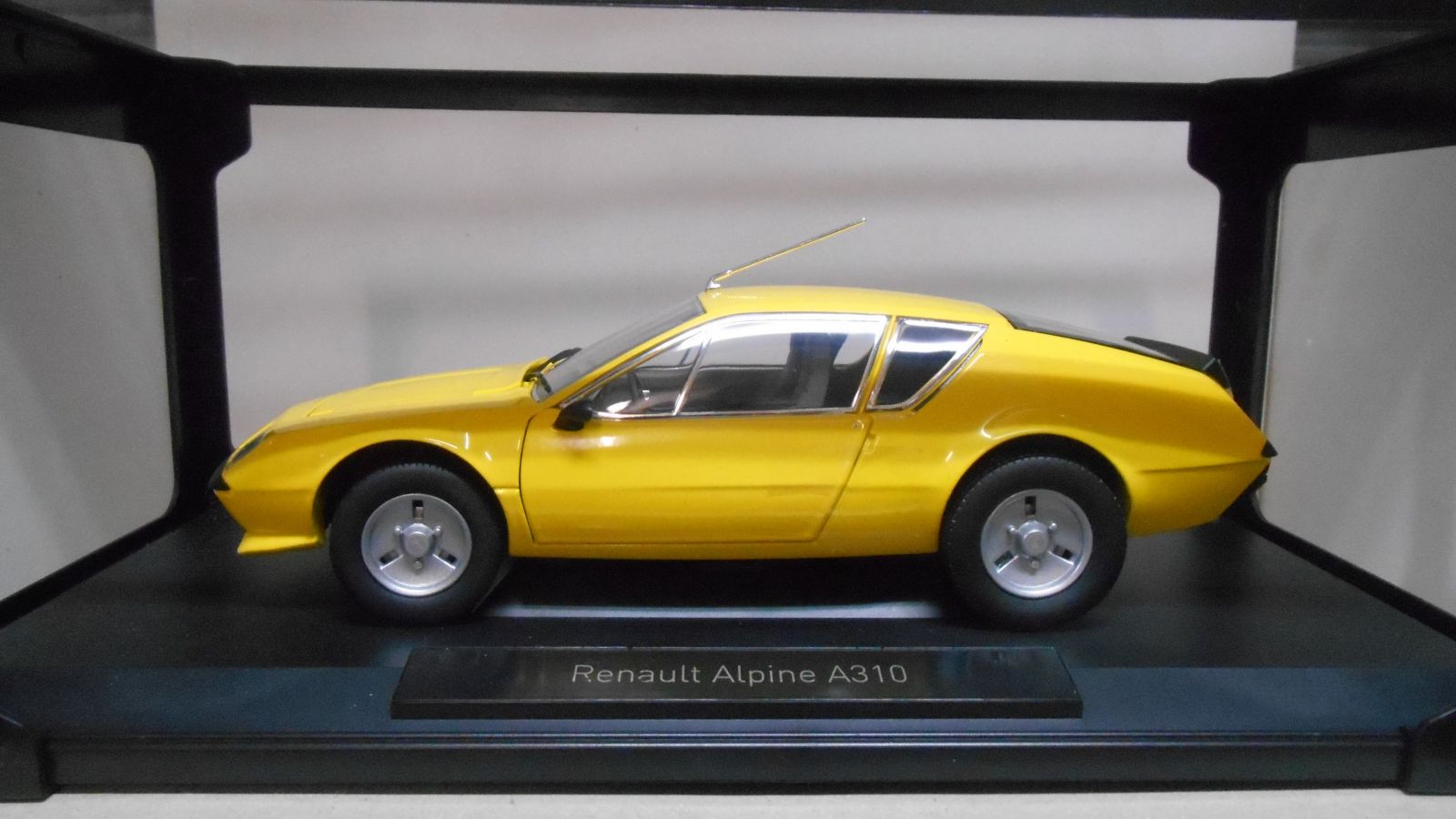 RENAULT ALPINE A310 1977 YELLOW 1:18 NOREV 185143