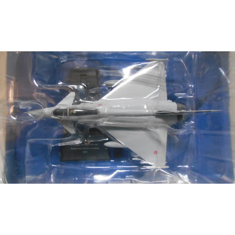 EF 2000 EUROFIGHTER RAF UK + MAGAZINE 1:100 IXO SALVAT