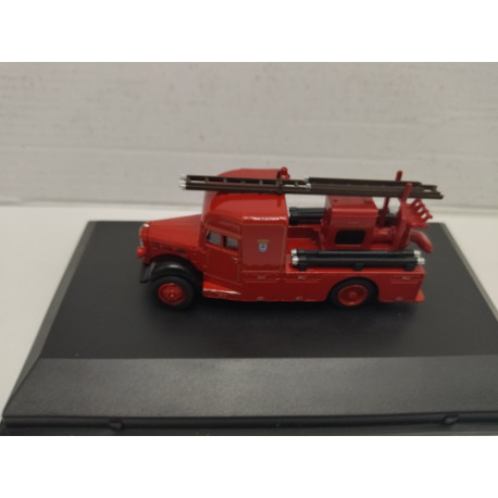 BEDFORD WLG HEAVY UNIT FIRE/POMPIERS/BOMBEROS 1:76 OXFORD