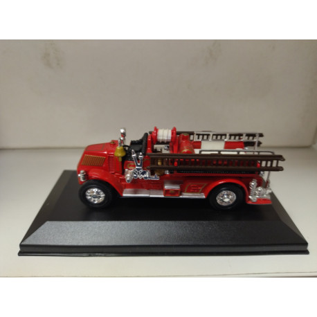 MACK AC 1920 BULL NOSE FIRE/POMPIERS/BOMBEROS MATCHBOX YESTER BOX NO ORIGINAL