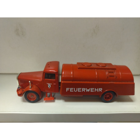 SAURER S4C 1952 BASEL FIRE/POMPIERS/BOMBEROS 1:43 VITESSE DEFECT/NO BOX/V FOTO